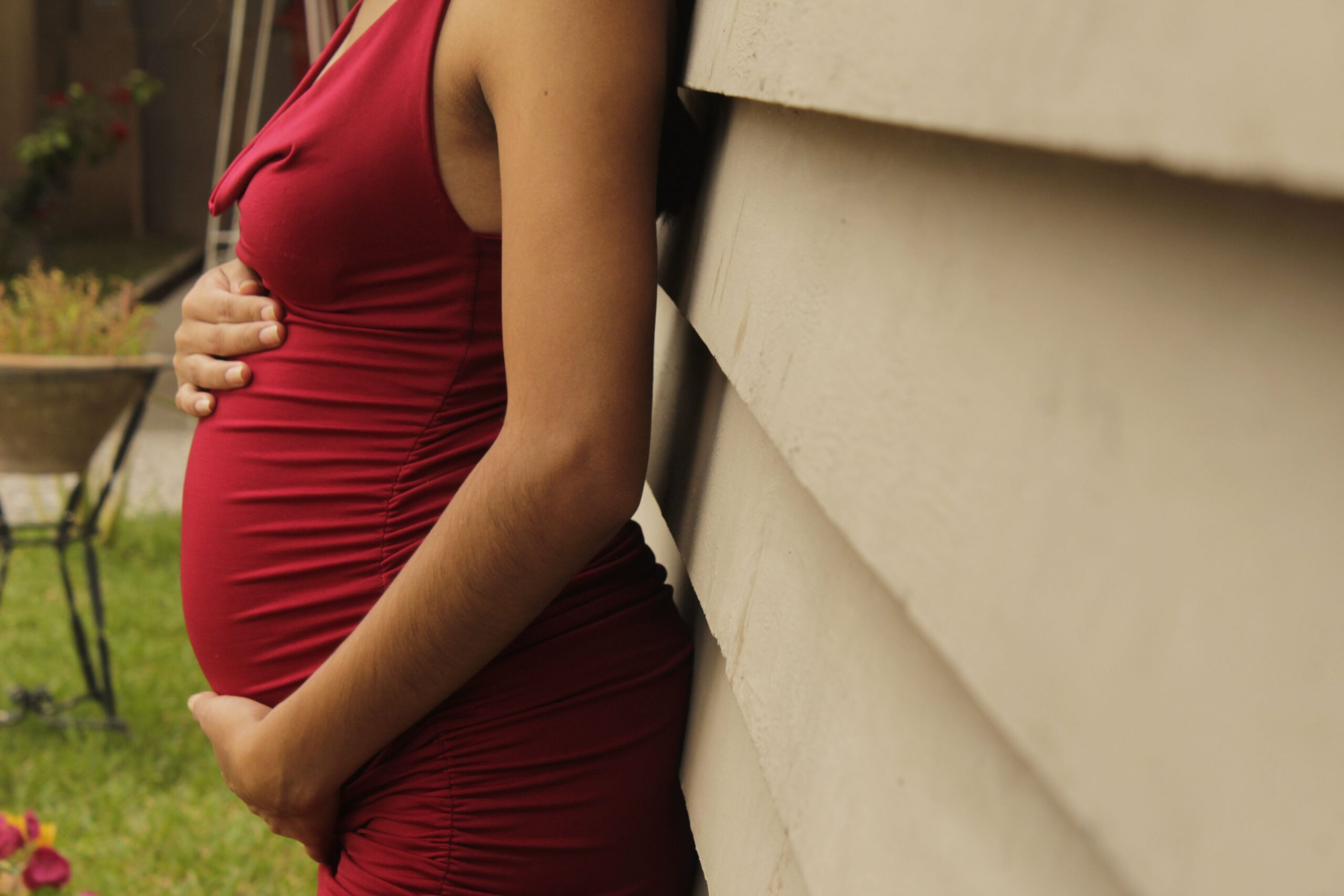 A Surrogate, Parents, and Politics: Clearing up the Ethics of Surrogacy Disputes